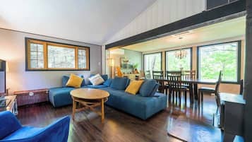 Télévision, cheminée