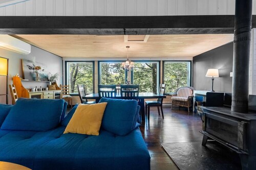 Shack Rustic Chic Chalet  Spa, Firepit, Near Lake Access