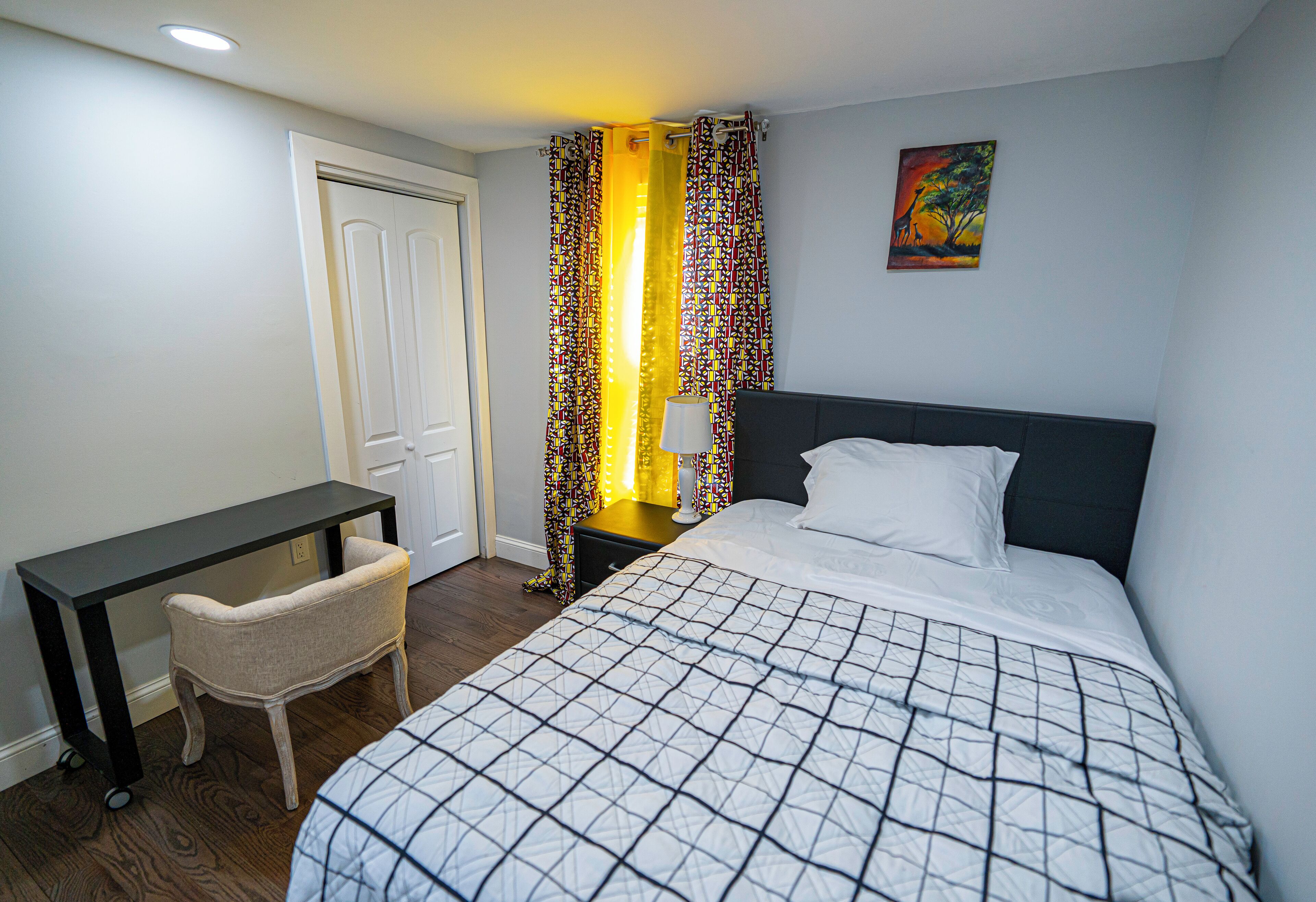 3 chambres, fer et planche à repasser, accès au Wi-Fi (inclus)