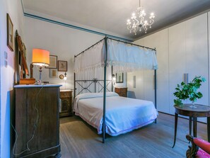 4 chambres, accès à Internet