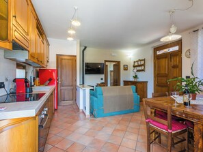 Fridge, microwave, oven, dishwasher - Le rondini by Interhome (Montepulciano)