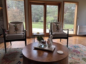 Interior - Sophisticated 4bedroom retreat with stunning views on 13 wild acres in Catskills (Liberty)