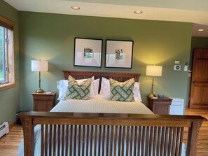 4 habitaciones, tabla de planchar con plancha, wifi y ropa de cama 