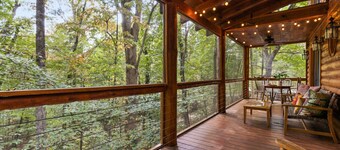 Walk to Lake Blue Ridge | Hot Tub + Fire Pit