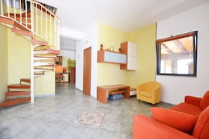 Living area - Casa Plaja, Scicli, Italy (Scicli)
