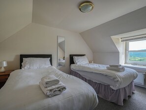 2 bedrooms