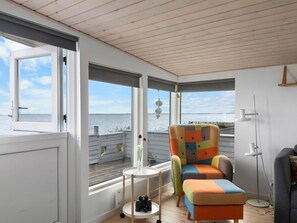Tv och eldstad