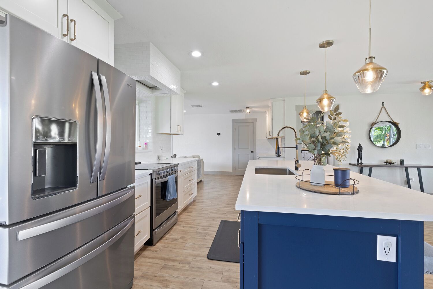 Micro-ondas, fogão, cooktop, lava-louças