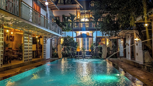 Mặt tiền nơi lưu trú