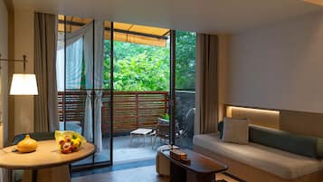 ๋ฒ ์ด์ง ๋๋ธ๋ฃธ | ๊ฐ์ค ๋ด ๊ธ๊ณ , ์๋ง ์ปคํผ, ๋ฌด๋ฃ WiFi