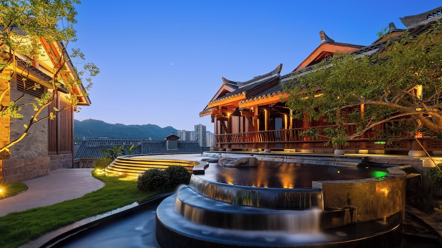 Yueyin Chongqing Courtyard