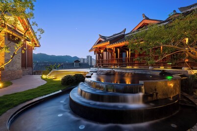 Yueyin Chongqing Courtyard