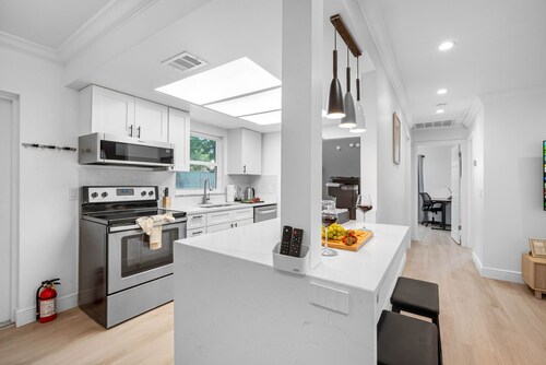 WOW! Pickleball • Gym • Stylish Modern Living