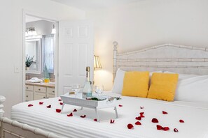 4 chambres, bureau, fer et planche à repasser, lit parapluie