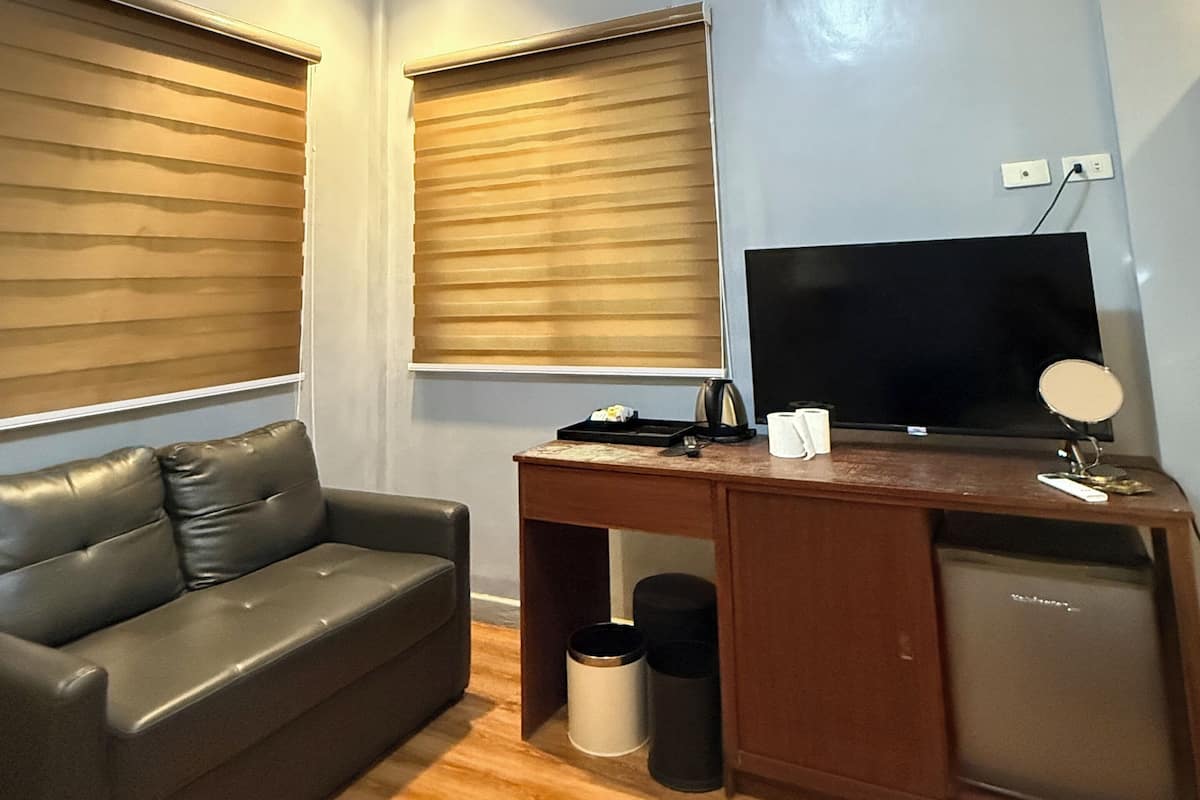 Deluxe Double Room, Garden View