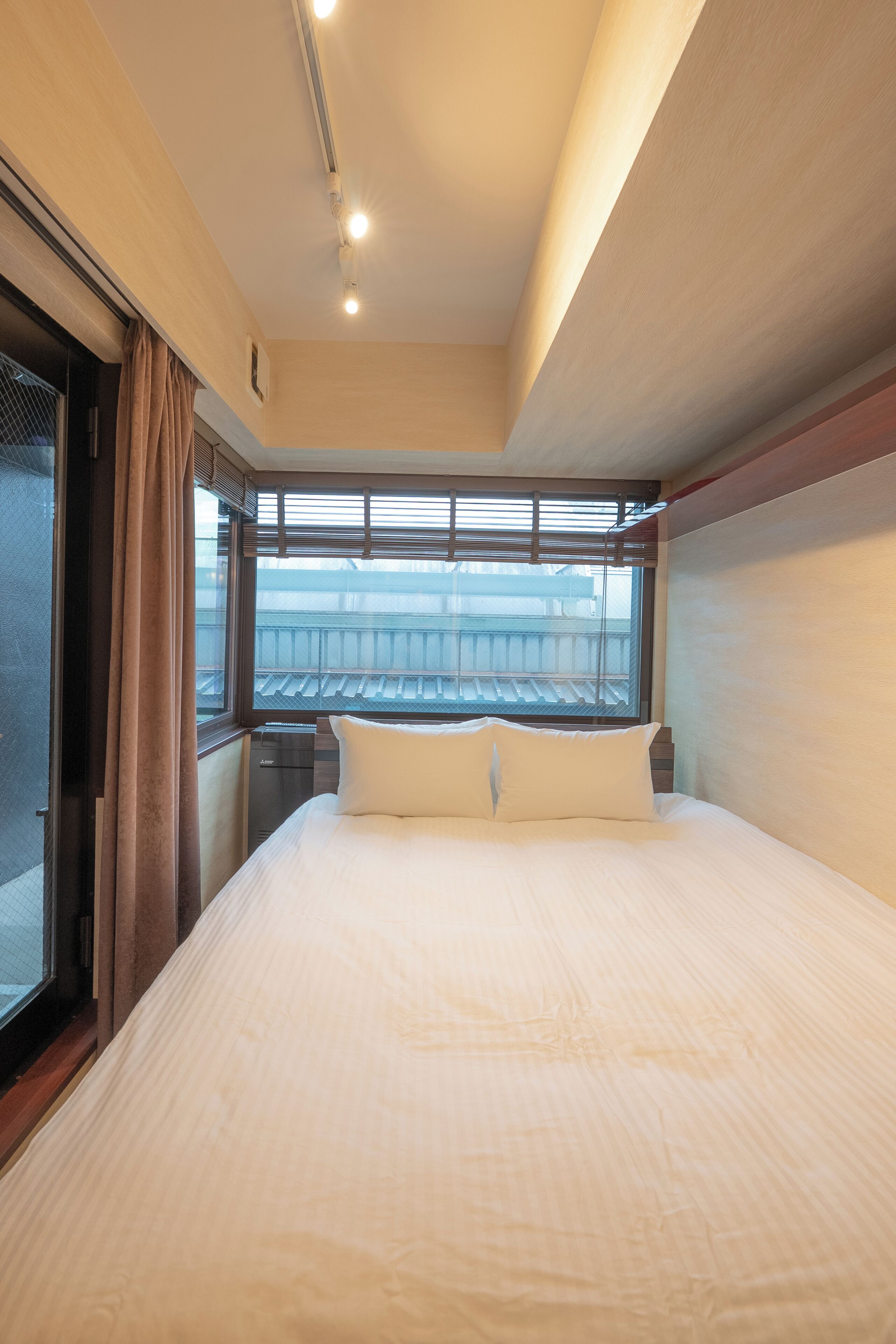 Quarto casal standard, 1 cama de casal, para não fumantes | Ferros/tábuas de passar roupa, Wi-Fi de cortesia, roupa de cama