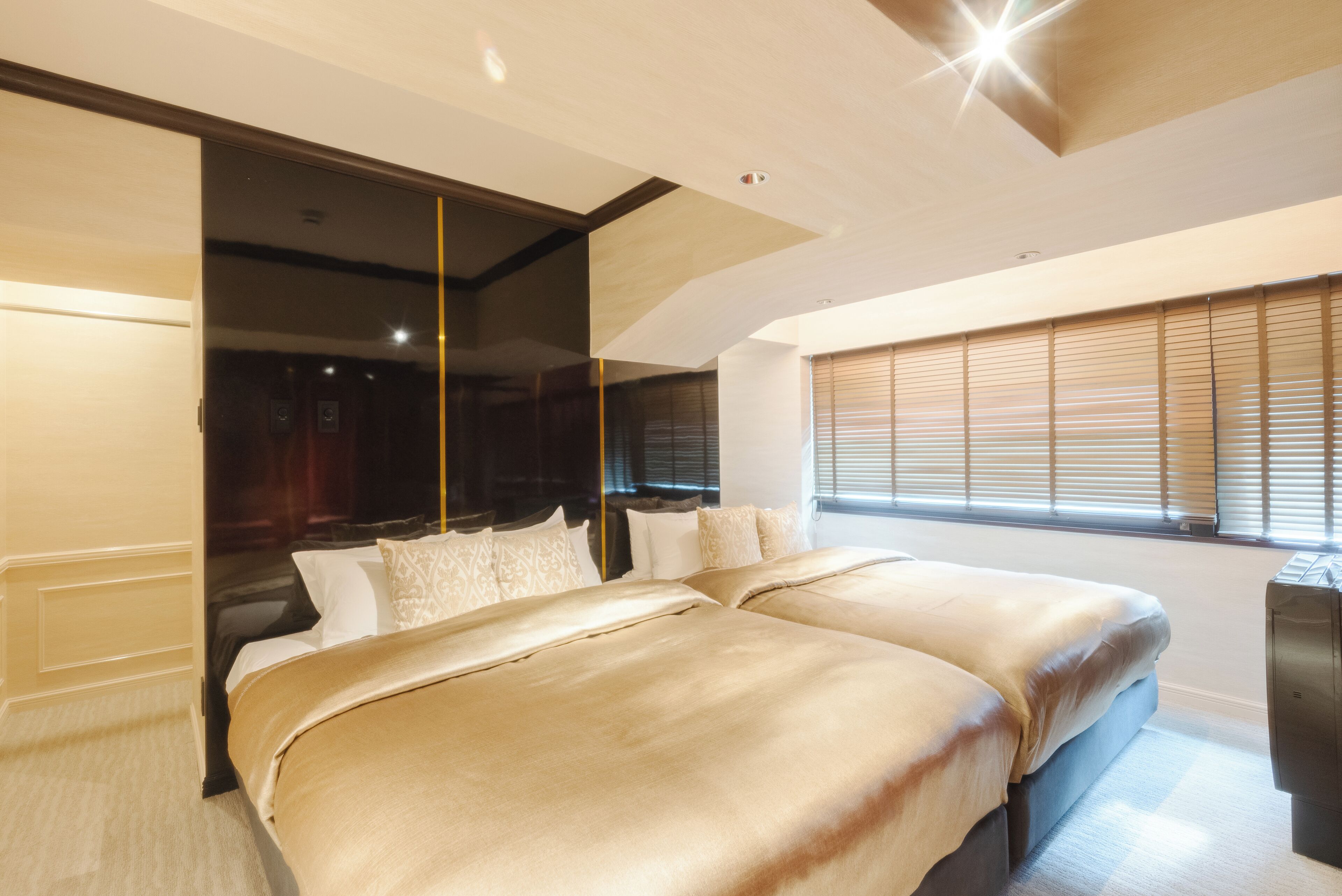 Premium Room, Non Smoking, River View | Iron/ironing board, free WiFi, bed sheets