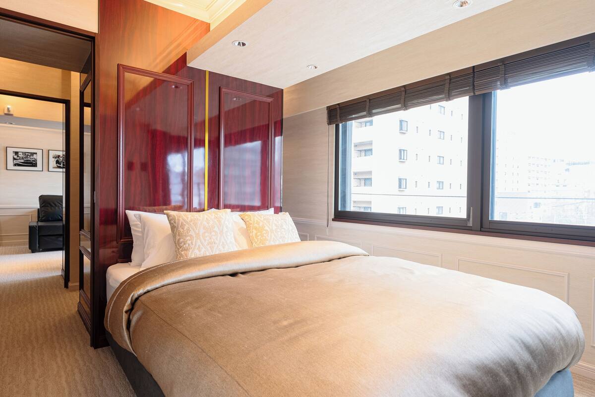 Standard Double Room, Non Smoking | Iron/ironing board, free WiFi