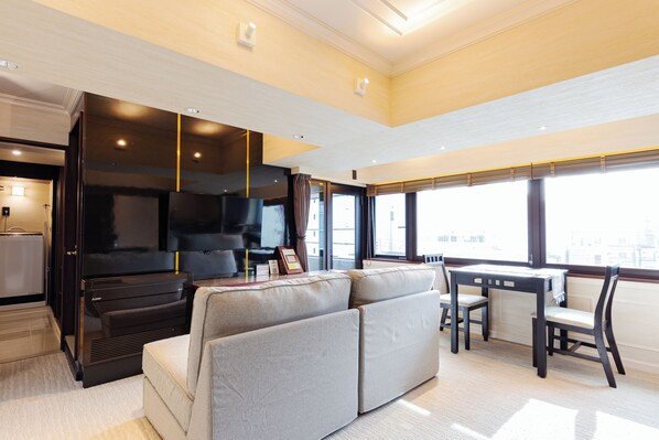 Standard Apartment, 1 Bedroom, Non Smoking | Living area