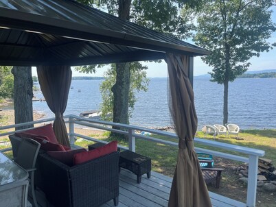 Charming cottage Called the Dolphin in Northville perfect for a relaxing getaway