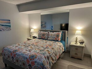 1 bedroom, iron/ironing board, Internet, bed sheets