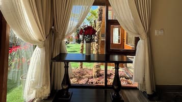 Deluxe Bungalow, Garden View