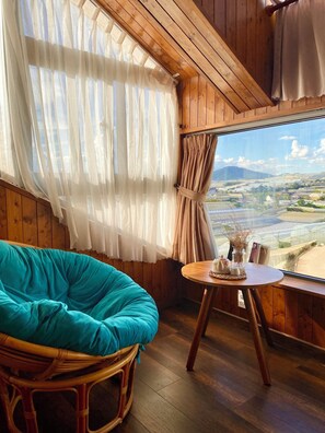 Double Room, Bathtub