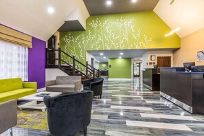 Lobby - Travelodge by Wyndham Flowood (Flowood)
