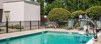 Travelodge by Wyndham Flowood