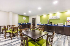 Dining - Travelodge by Wyndham Flowood (Flowood)