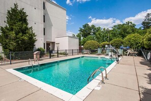 Pool - Travelodge by Wyndham Flowood (Flowood)