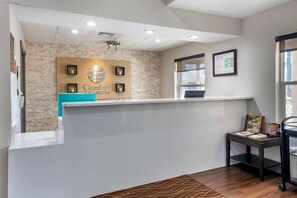 Lobby - Spark by Hilton St. Augustine I 95 (St. Augustine)