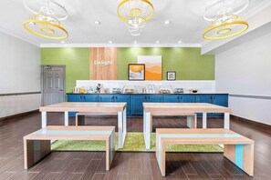Dining - Spark by Hilton St. Augustine I 95 (St. Augustine)