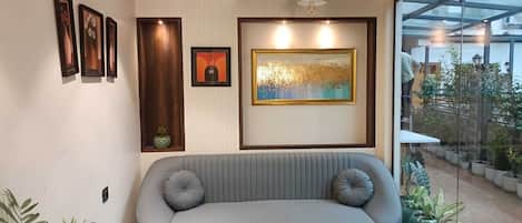 Superior-Zimmer, 1 King-Bett, Stadtblick | Daunenbettdecken, Pillowtop-Betten, Schreibtisch