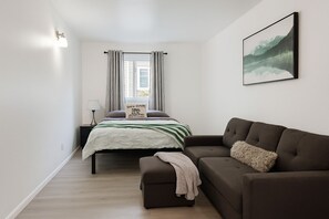 4 bedrooms, free WiFi, bed sheets