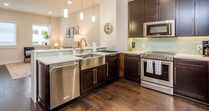 Constellations Elegant 1 BR in Downtown Houston