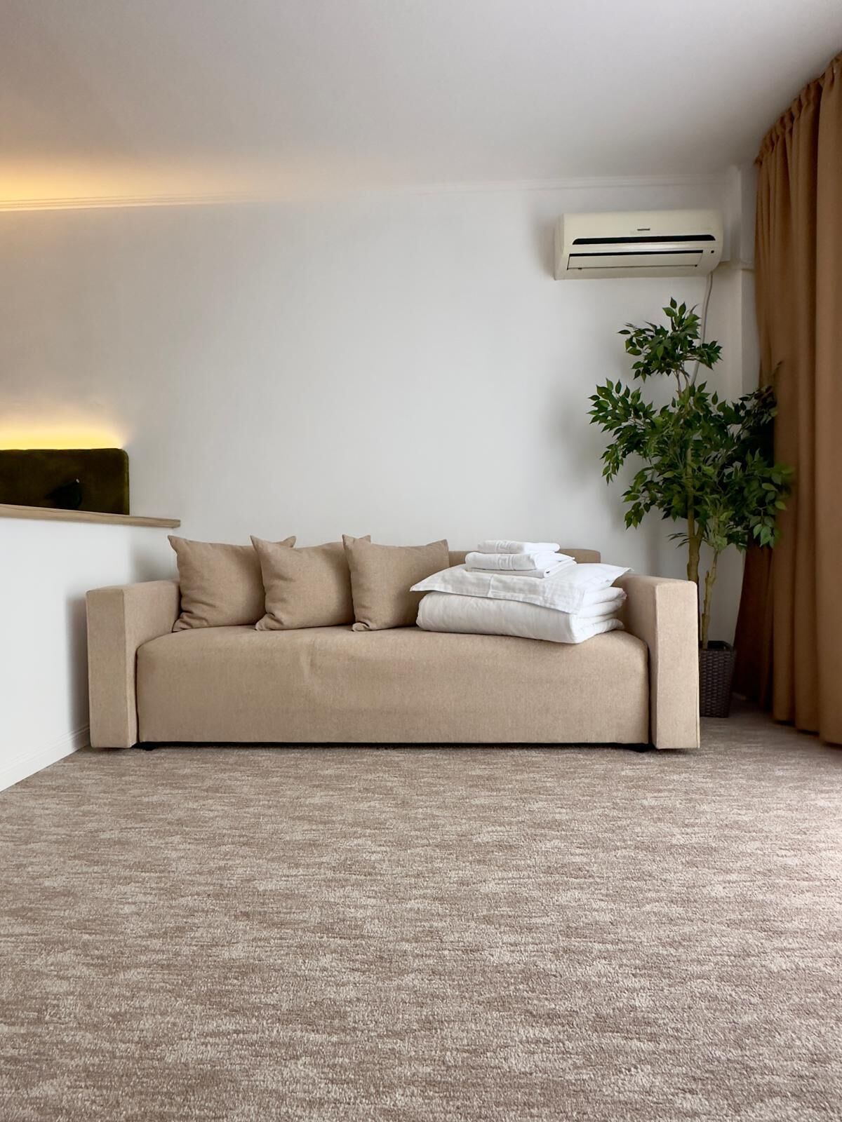 Triple Room | Desk, laptop workspace, free WiFi