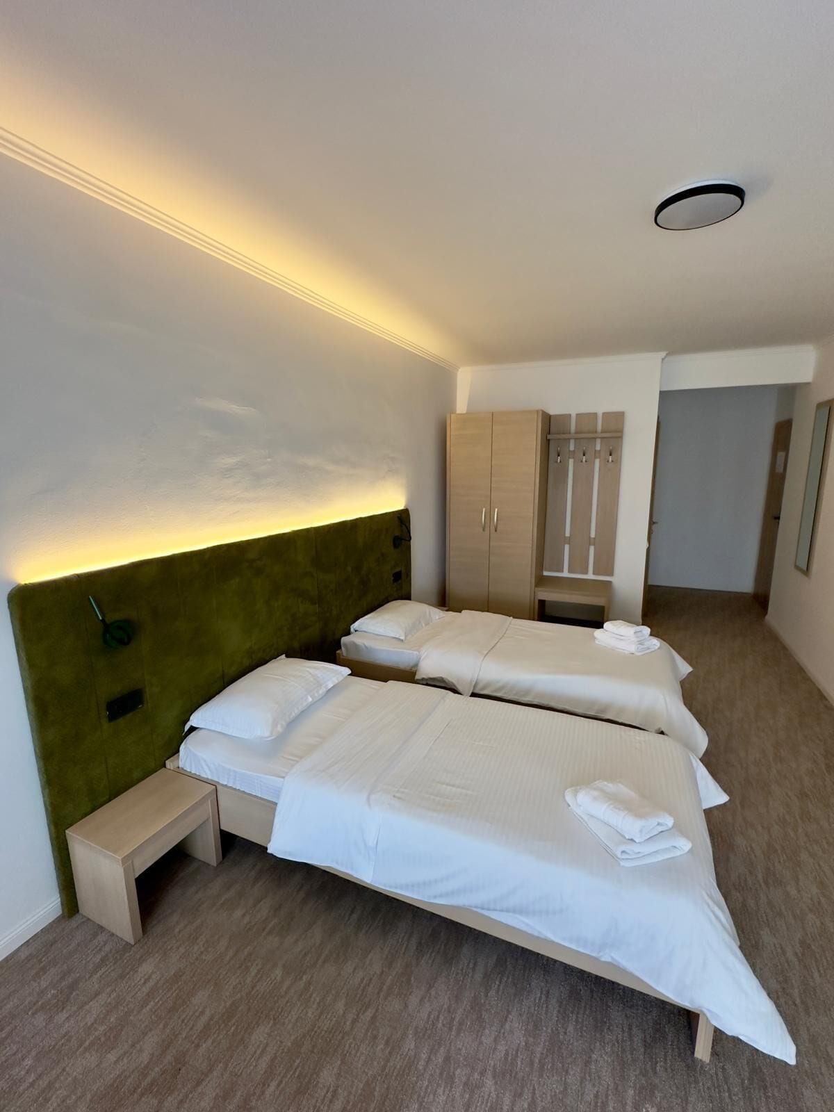 Twin Room | Desk, laptop workspace, free WiFi