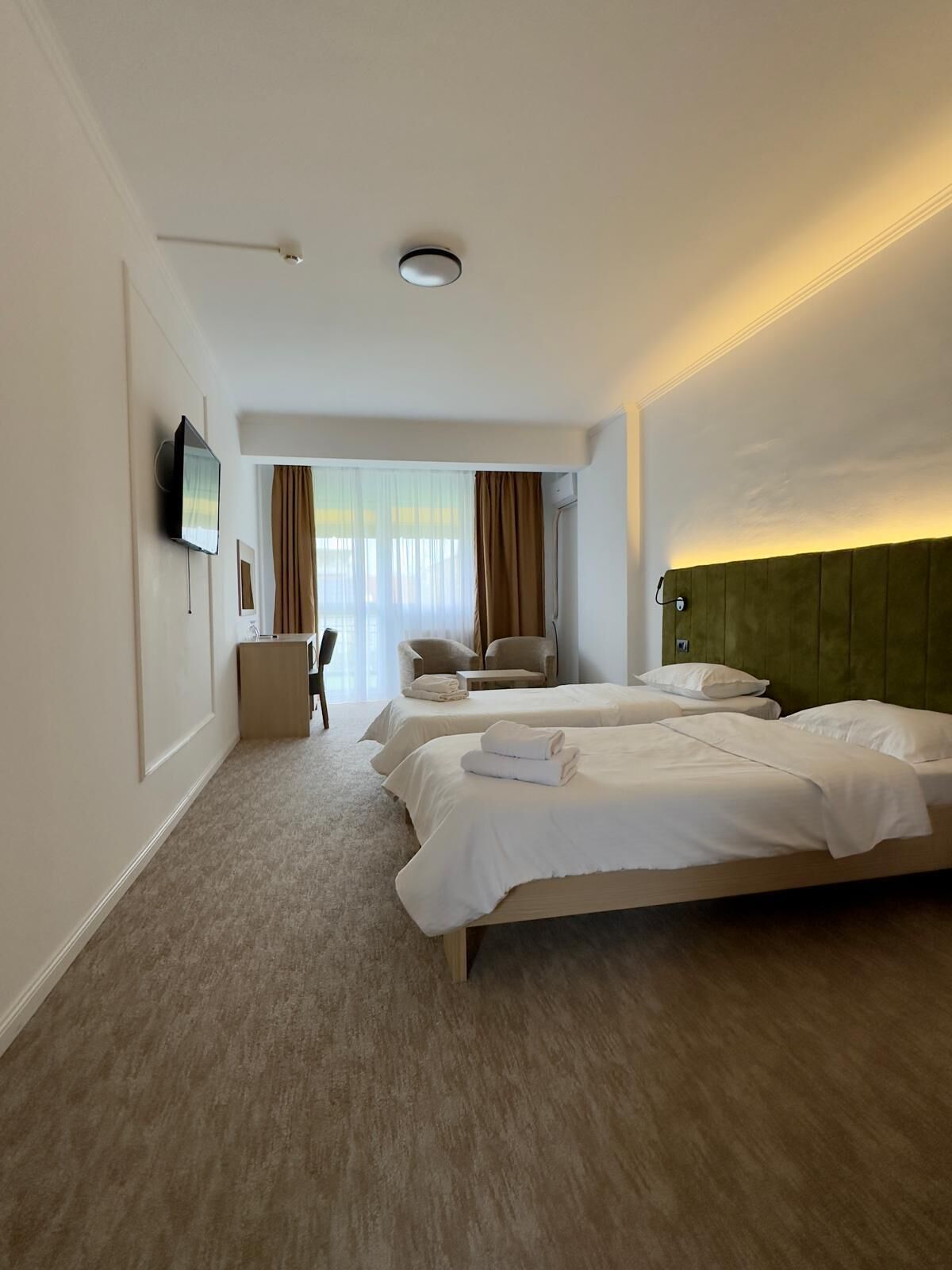 Twin Room | Desk, laptop workspace, free WiFi