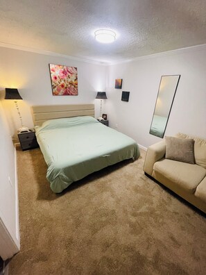 2 bedrooms, iron/ironing board, WiFi - Relaxing Stay with All the Comforts of Home (Marietta)