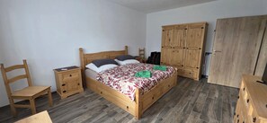 2 Schlafzimmer, WLAN, Bettwäsche, Rollstuhlgeeignet