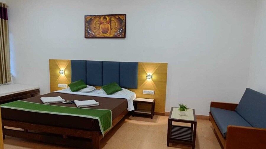 Hotel Durvankur Ganpatipule