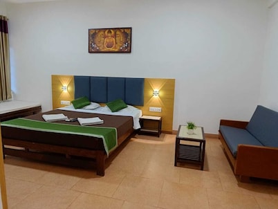 Hotel Durvankur Ganpatipule