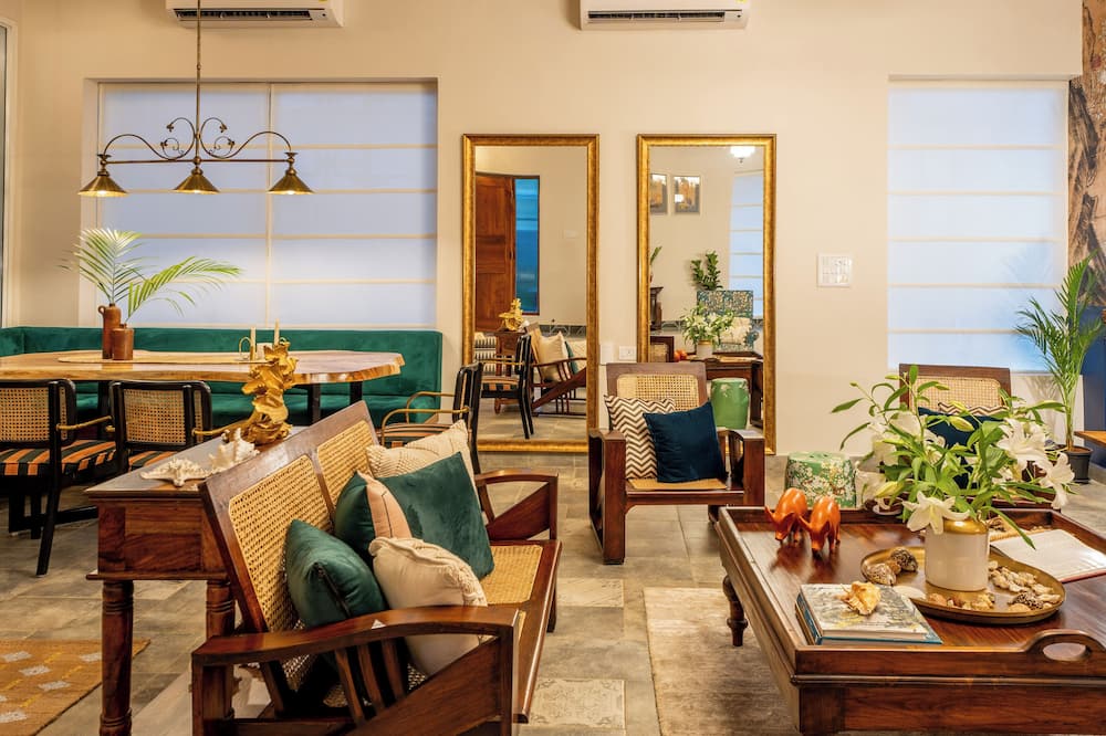 Elivaas Bludoor 5-BHK Pet Friendly Villa