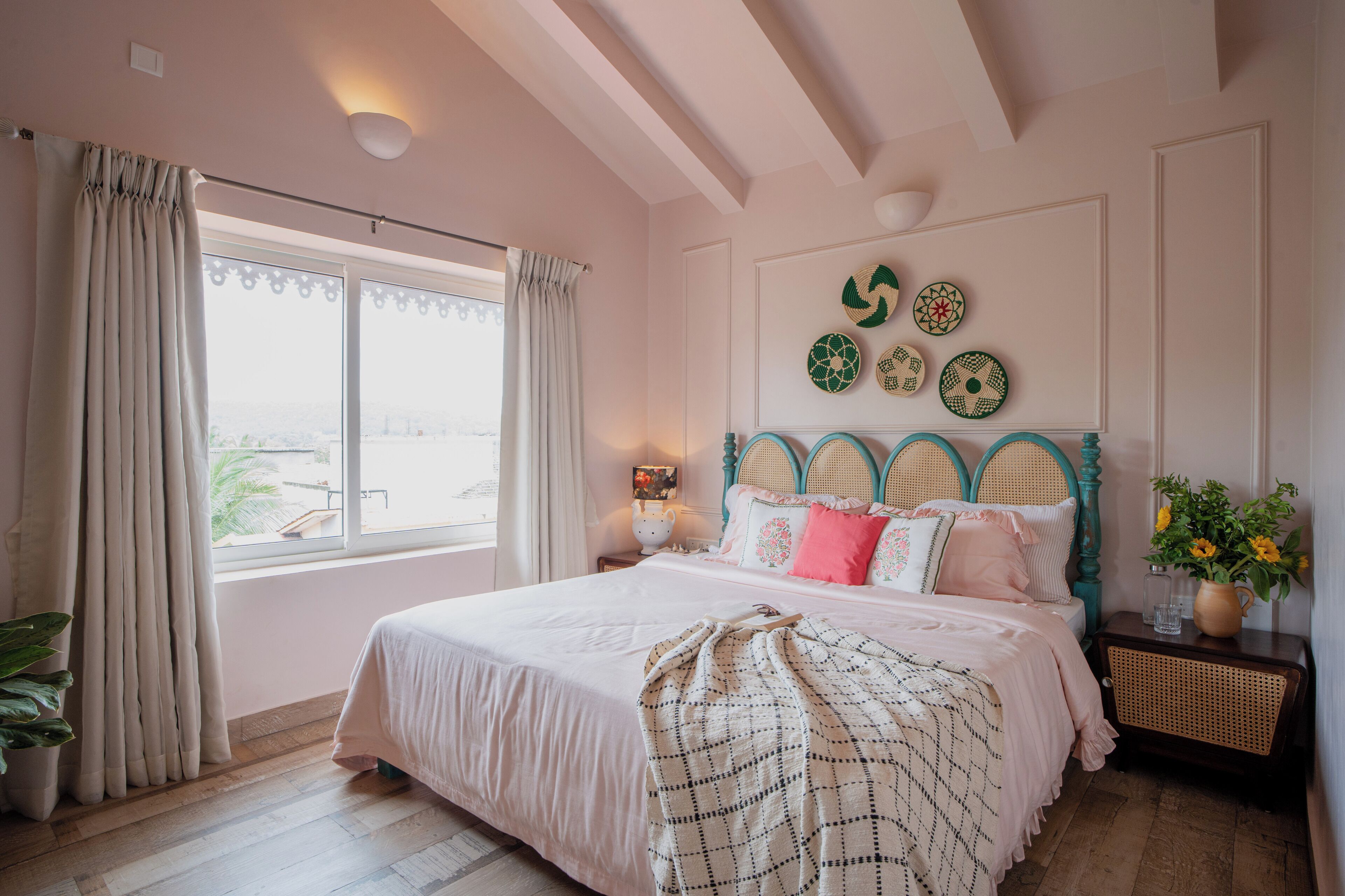 Iron/ironing board, rollaway beds, free WiFi, bed sheets