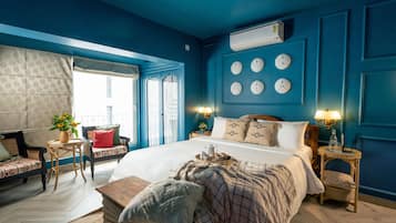 Iron/ironing board, rollaway beds, free WiFi, bed sheets