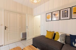 Apartment | Living area
