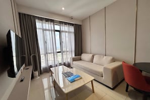 Superior-lejlighed - 2 soveværelser - balkon - byudsigt | Opholdsområde