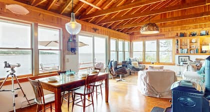 Oceanfront Cottage with Panoramic Views | "On the Rocks" Boothbay, Maine
