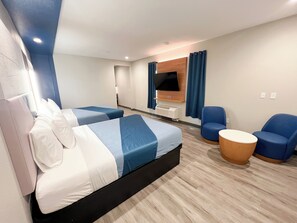 Deluxe Double Room | Premium bedding, memory foam beds, desk, laptop workspace - Crystal Inn - NorthWest - 290 (Houston)